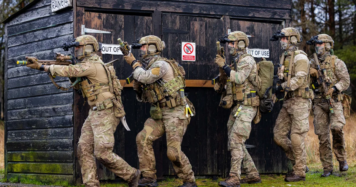 Uk 4th Ranger Ranger troops on moorland exercise ahead of NATO special operations ...