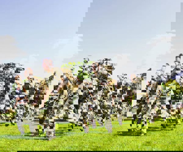 5mi4.jpg
