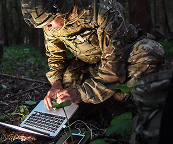 77Bde_8.jpg