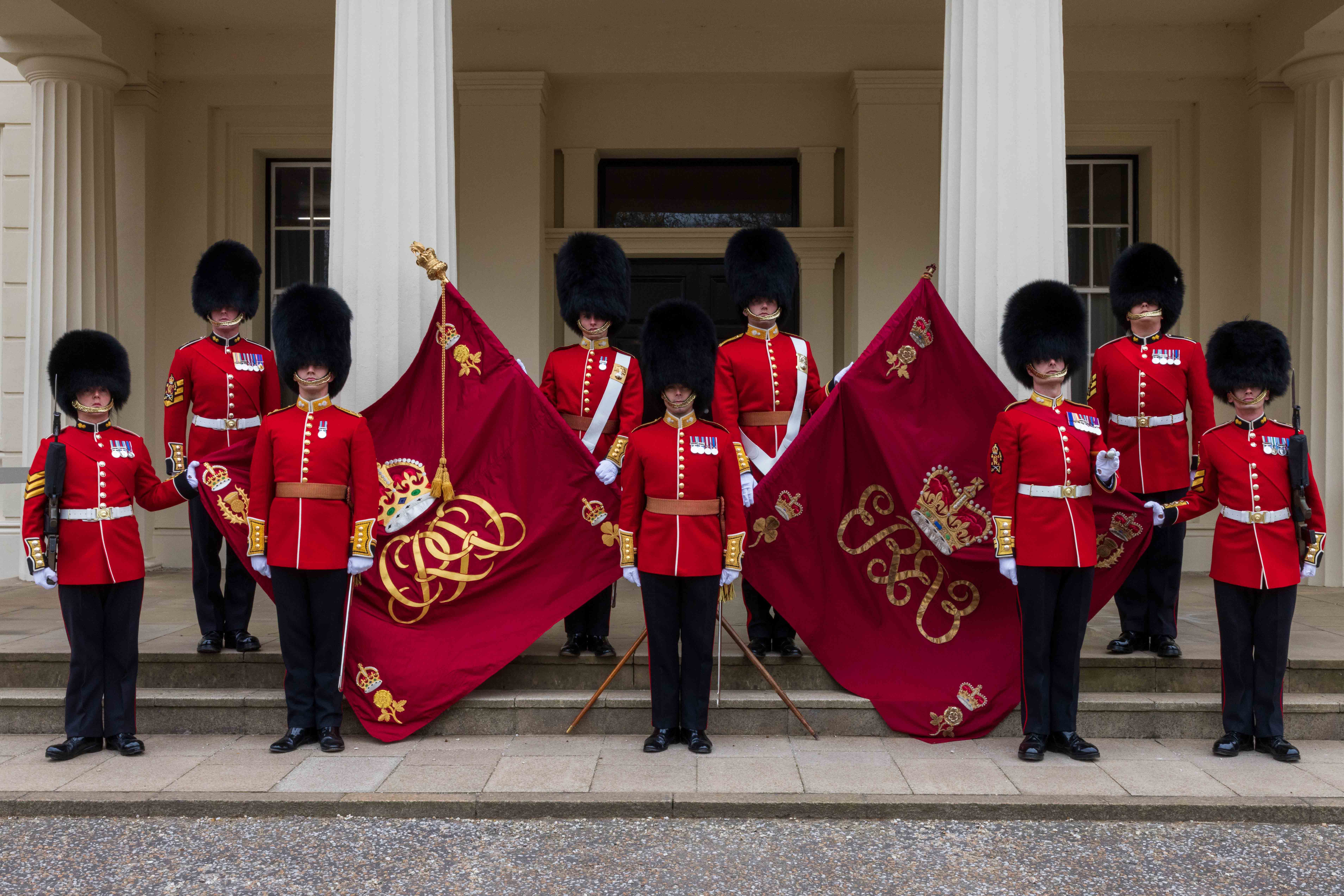 British Royal Guard Cutout Wall Decor – Beistle International Party Decoration 54627