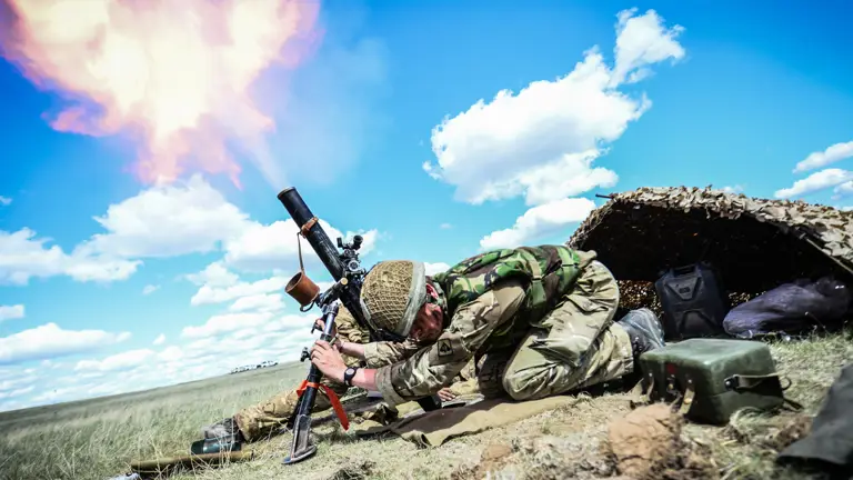 81mm Rockets 81mm Mortar | The British Army